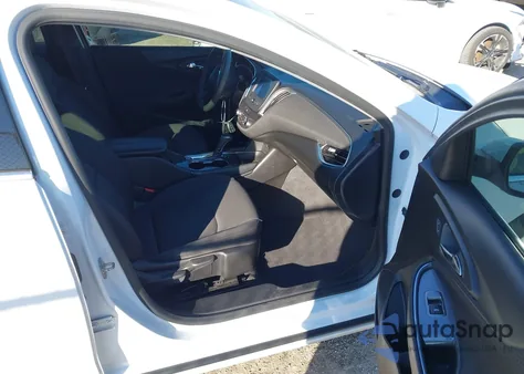 2018 Chevrolet Malibu Hybrid из США, поврежденный, VIN 1G1ZF5SU8JF255957